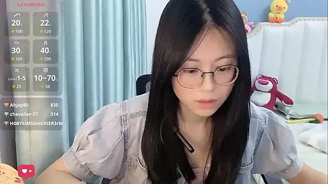 Luna-666 网络视讯表演