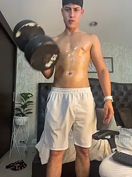 XXX chat uživo modela Lander_Cruz