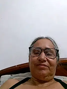 Chat +18 de _candi ao vivo