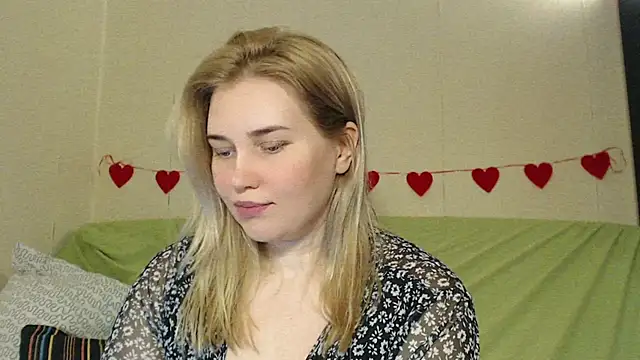 mmmPinUpGirl – Naživo XXX chat