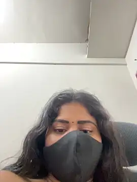 Chat +18 de sexy-riyaa43 ao vivo