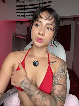 XXX chat uživo modela Ale_Lewis