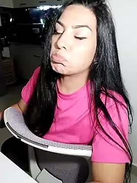 hot-babygirl Webcam show