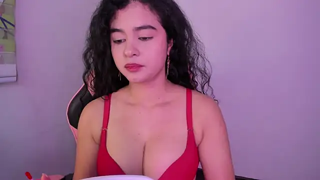 Arianna_Jannes Adlı Modelin Canlı XXX Sohbeti