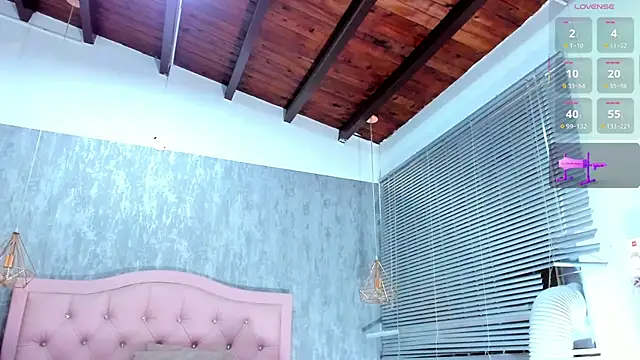 naomidibello Webcamshow