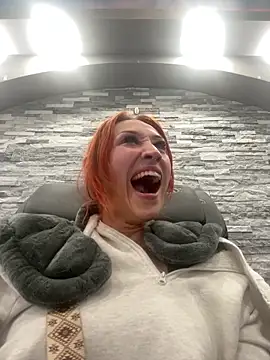 ThornsandHoney's Webcam Show