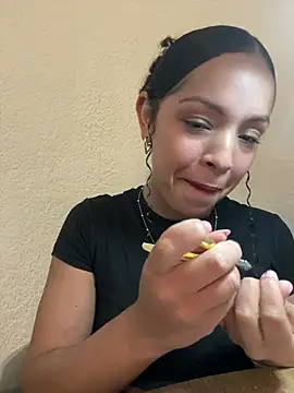 Yasmin777_: απευθείας συνομιλία ΧΧΧ