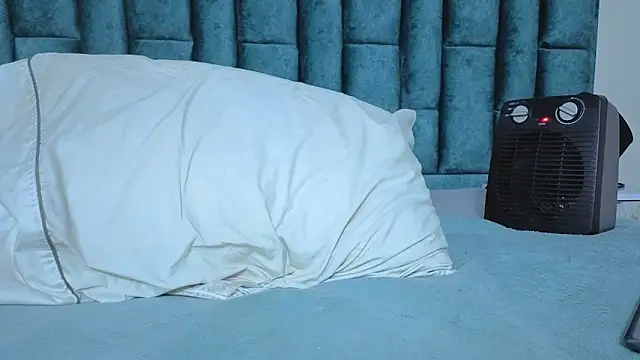 Emma_Foxi Adlı Modelin Canlı XXX Sohbeti