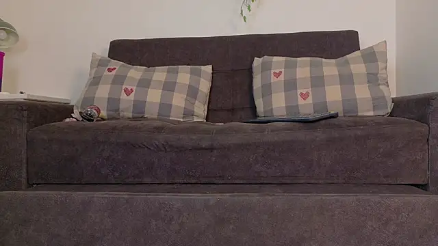 Chat XXX en directo de RiriiBrunette__