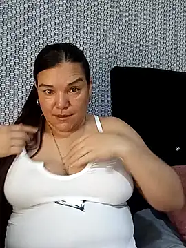 Chat XXX en directo de Zuleyka_69