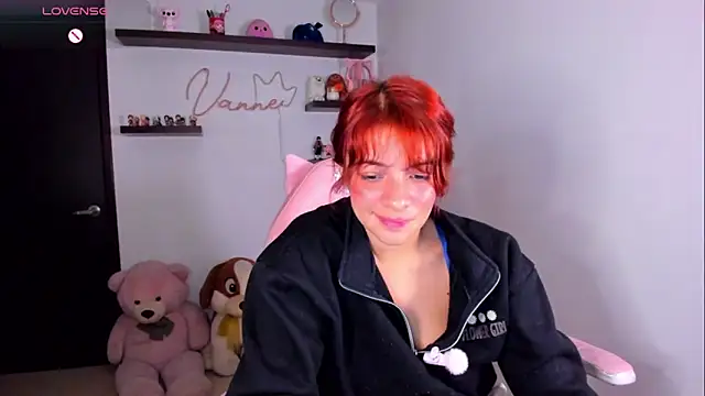 Vannessa__Shy's Live XXX Chat