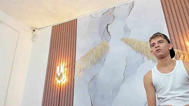 Ethanhot_os' Live XXX Chat