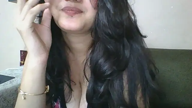 Chat +18 de Riya_Stream01 ao vivo