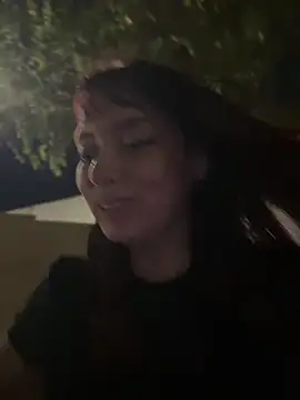 RojitasTeaseX_ webkamerás műsora