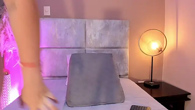 KeniaCarterr Chat XXX in diretta