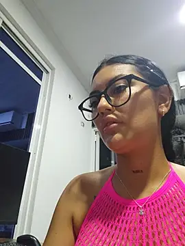 Roma_xxx Show in webcam