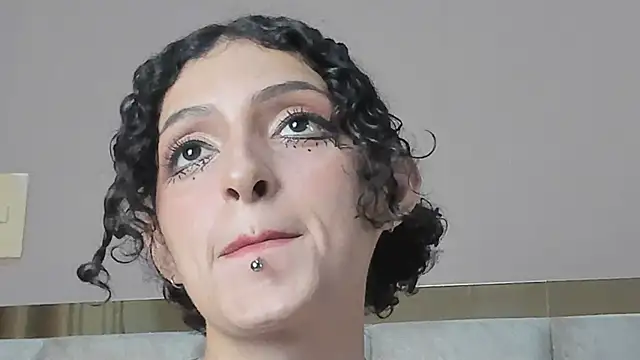 LyraVendrell's Live XXX Chat