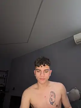 دردشة MaxWoolf الجنسية المباشرة