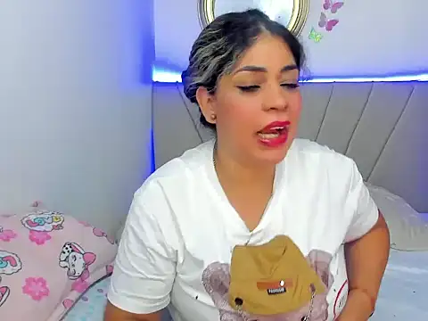 دردشة Mavlatin22 الجنسية المباشرة