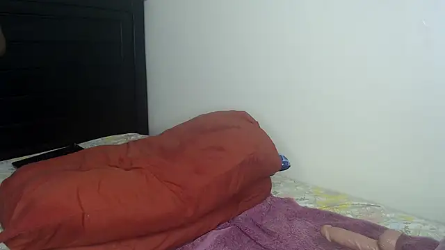 Chat XXX en directo de NIKKIE_LOVE