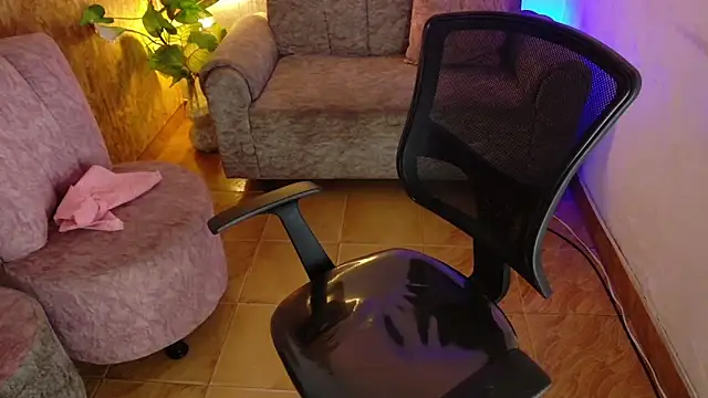 Aunty_milf 即時 XXX 聊天