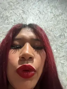 Cherry_Charlottee Chat XXX in diretta