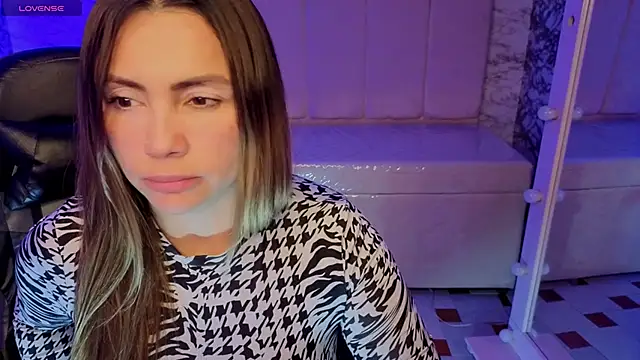 Steffany_v's Webcam Show