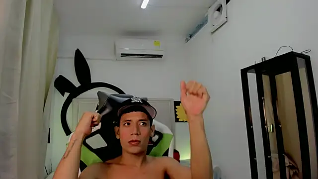 Jr_flow Live XXX Chat