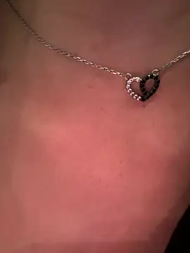ariiel_'s Live XXX Chat