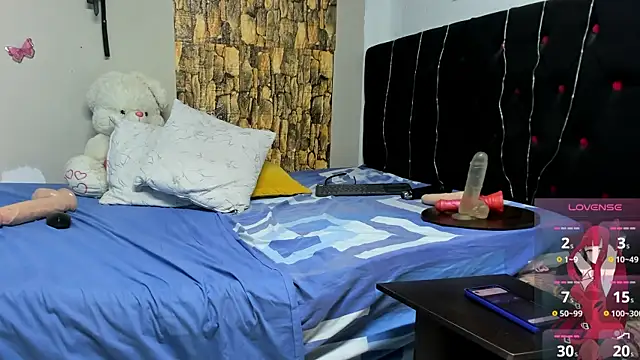 natacha_wolf 现场XXX聊天