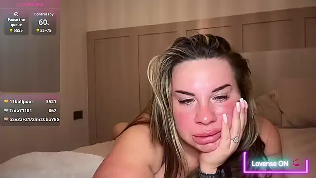 CharlieFx Live XXX-chat