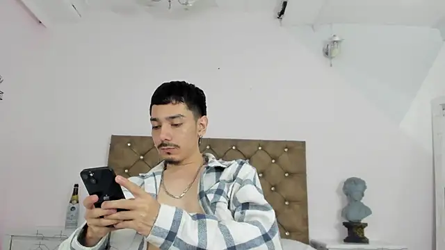 Онлайн чат XXX finn_jackson