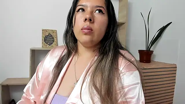LinaBrowm Chat XXX live