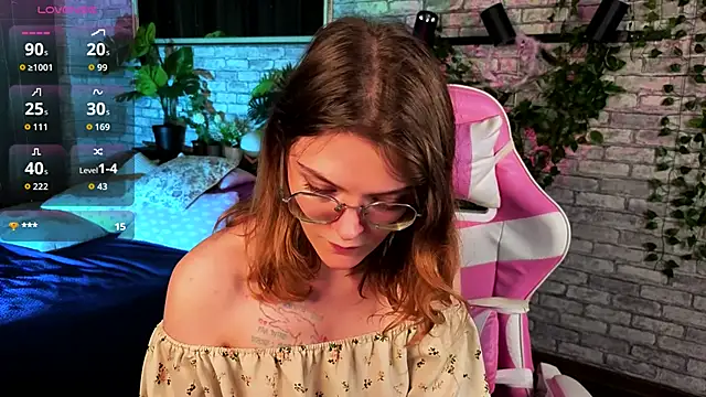 Avrora_Spark élő XXX-chatje