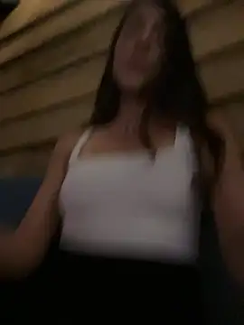 Ninaa_RoseeのライブXXXチャット