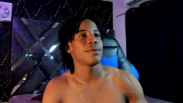 axel_silva4's Webcam Show
