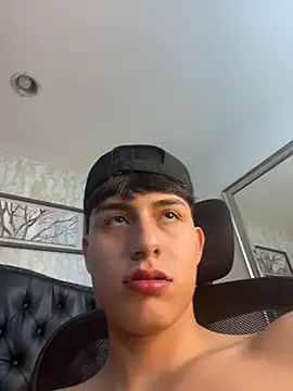 Lander_Cruz Live XXX Chat