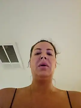 Pokazy przed kamerką – RebeccaXO_
