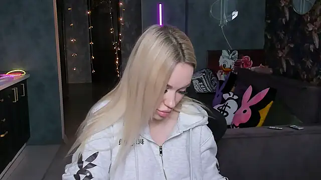 Blckmirrorr élő XXX-chatje