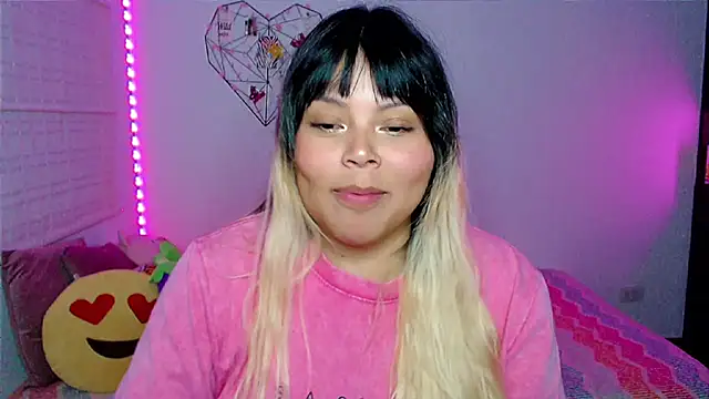 EllieMoonX's Live XXX Chat