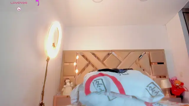 Chat +18 de ashelydainii ao vivo