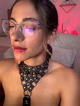 elegant__rouse élő XXX-chatje