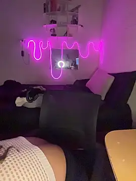 SoftLady_S33 라이브 XXX 채팅