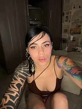 i_am_nina_'s Live XXX Chat