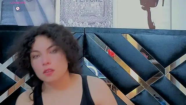 Zoe-yanin – Naživo XXX chat