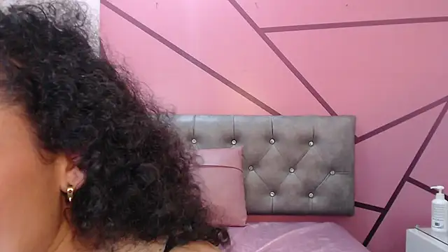 Little18Doll's Live XXX Chat