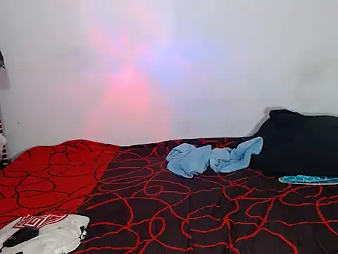 XXX chat uživo modela SexyboyHot2000