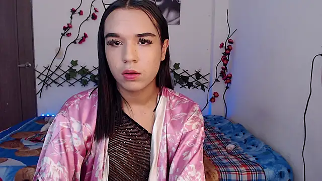 Chat +18 de Candyy_doll__ ao vivo
