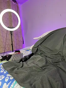 aurora_divine's Live XXX Chat