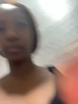 Chat +18 de FiorelaLenin ao vivo